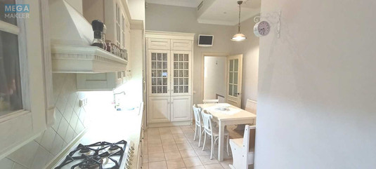 Продаж 5 кімнатної квартири (225/145/18), 2 пов. 4 пов. будинку, <a class="location-link" href="/kiev/" title="Недвижимость Київ">Київ</a>, <a class="location-link" href="/kiev/pecherskij/" title="Недвижимость Печерський район">Печерський р-н</a>, Левандовська вул., 12 (изображение 10)