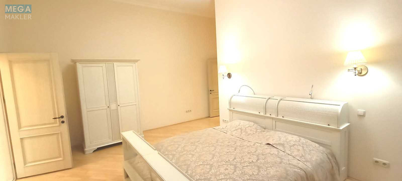 Продаж 5 кімнатної квартири (225/145/18), 2 пов. 4 пов. будинку, <a class="location-link" href="/kiev/" title="Недвижимость Київ">Київ</a>, <a class="location-link" href="/kiev/pecherskij/" title="Недвижимость Печерський район">Печерський р-н</a>, Левандовська вул., 12 (изображение 16)