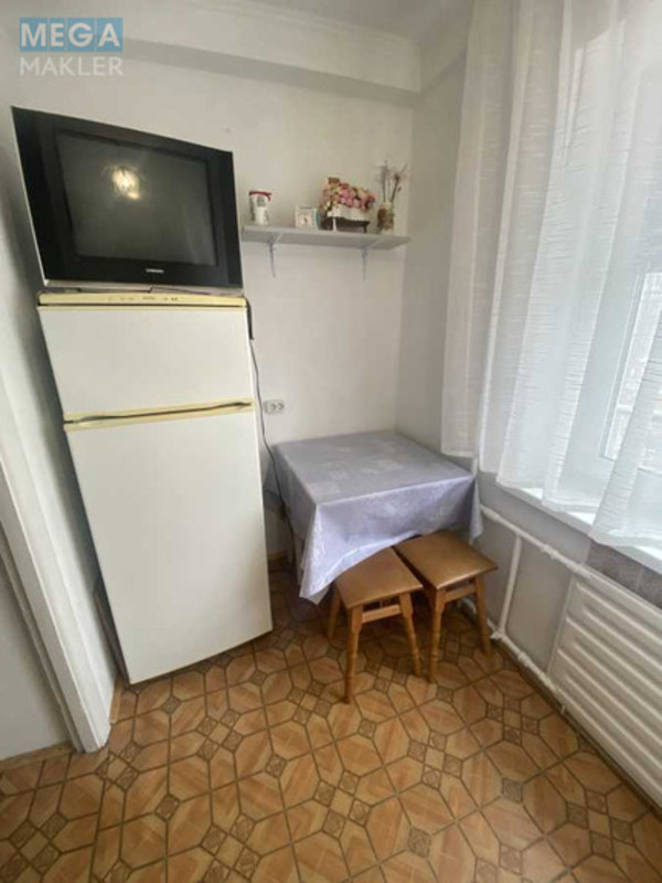 Оренда 1 кімнатної квартири, <a class="location-link" href="/kiev/" title="Недвижимость Київ">Київ</a>, <a class="location-link" href="/kiev/podolskij/" title="Недвижимость Подільський район">Подільський р-н</a>, Правды просп., 88 (изображение 10)