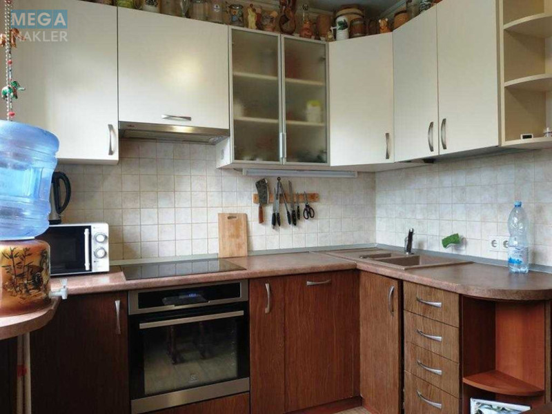 Оренда 3 кімнатної квартири, <a class="location-link" href="/kiev/" title="Недвижимость Київ">Київ</a>, <a class="location-link" href="/kiev/desnyanskij/" title="Недвижимость Деснянський район">Деснянський р-н</a>, Вікентія Беретті вул., 8 (изображение 3)