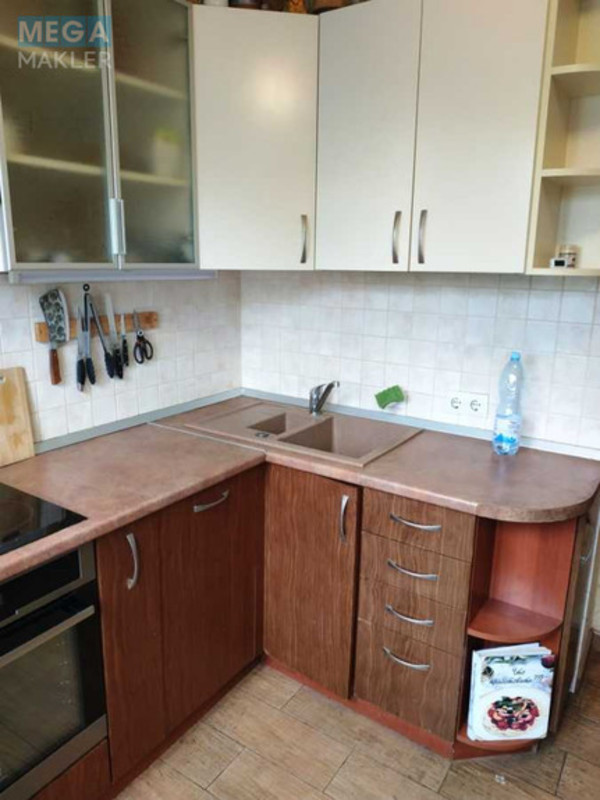 Оренда 3 кімнатної квартири, <a class="location-link" href="/kiev/" title="Недвижимость Київ">Київ</a>, <a class="location-link" href="/kiev/desnyanskij/" title="Недвижимость Деснянський район">Деснянський р-н</a>, Вікентія Беретті вул., 8 (изображение 4)
