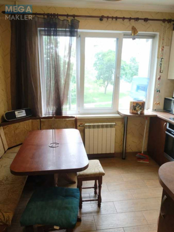 Оренда 3 кімнатної квартири, <a class="location-link" href="/kiev/" title="Недвижимость Київ">Київ</a>, <a class="location-link" href="/kiev/desnyanskij/" title="Недвижимость Деснянський район">Деснянський р-н</a>, Вікентія Беретті вул., 8 (изображение 6)