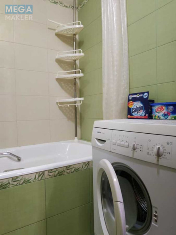 Оренда 3 кімнатної квартири, <a class="location-link" href="/kiev/" title="Недвижимость Київ">Київ</a>, <a class="location-link" href="/kiev/desnyanskij/" title="Недвижимость Деснянський район">Деснянський р-н</a>, Вікентія Беретті вул., 8 (изображение 9)