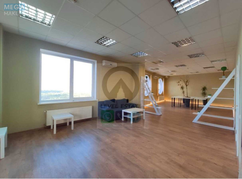 Оренда комерційної нерухомості, 90&nbsp;кв.м, под офис, <a class="location-link" href="/kiev/" title="Недвижимость Київ">Київ</a>, <a class="location-link" href="/kiev/obolonskij/" title="Недвижимость Оболонський район">Оболонський р-н</a>, Оболонская Набережная ул., 1К2 (изображение 3)