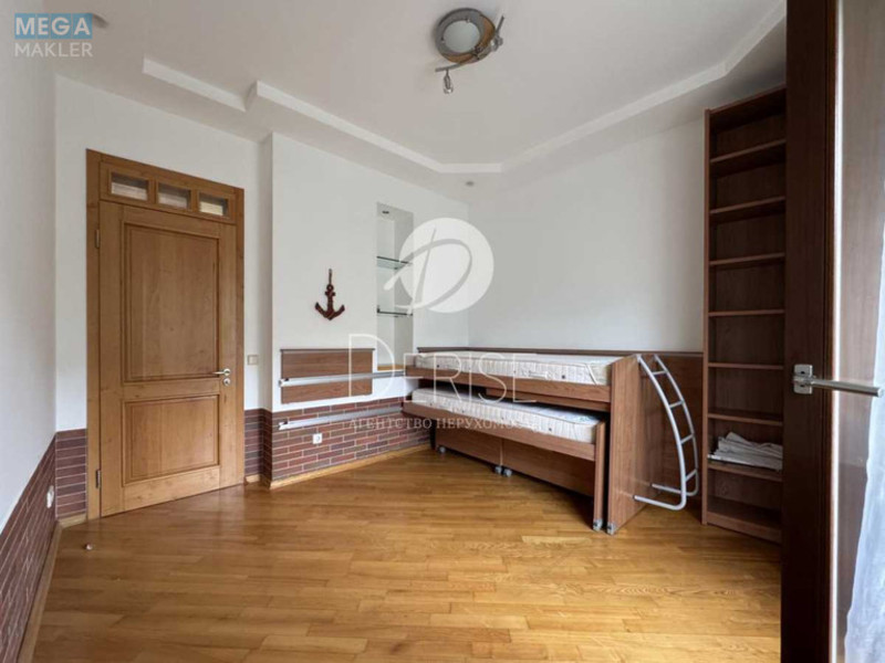 Продаж 3 кімнатної квартири (75/40/20), 5 пов. 5 пов. будинку, <a class="location-link" href="/kiev/" title="Недвижимость Київ">Київ</a>, <a class="location-link" href="/kiev/pecherskij/" title="Недвижимость Печерський район">Печерський р-н</a>, Ивана Мазепы ул., 4 (изображение 12)