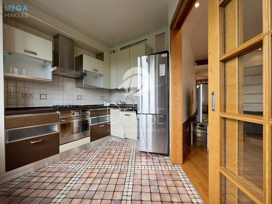 Продаж 3 кімнатної квартири (75/40/20), 5 пов. 5 пов. будинку, <a class="location-link" href="/kiev/" title="Недвижимость Київ">Київ</a>, <a class="location-link" href="/kiev/pecherskij/" title="Недвижимость Печерський район">Печерський р-н</a>, Ивана Мазепы ул., 4 (изображение 13)