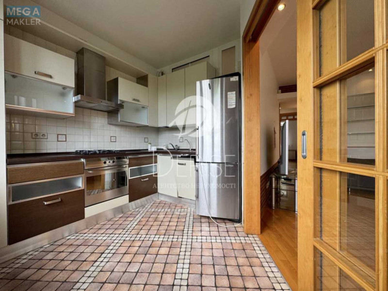 Продаж 3 кімнатної квартири (75/40/20), 5 пов. 5 пов. будинку, <a class="location-link" href="/kiev/" title="Недвижимость Київ">Київ</a>, <a class="location-link" href="/kiev/pecherskij/" title="Недвижимость Печерський район">Печерський р-н</a>, Ивана Мазепы ул., 4 (изображение 13)