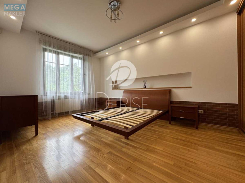 Продаж 3 кімнатної квартири (75/40/20), 5 пов. 5 пов. будинку, <a class="location-link" href="/kiev/" title="Недвижимость Київ">Київ</a>, <a class="location-link" href="/kiev/pecherskij/" title="Недвижимость Печерський район">Печерський р-н</a>, Ивана Мазепы ул., 4 (изображение 16)