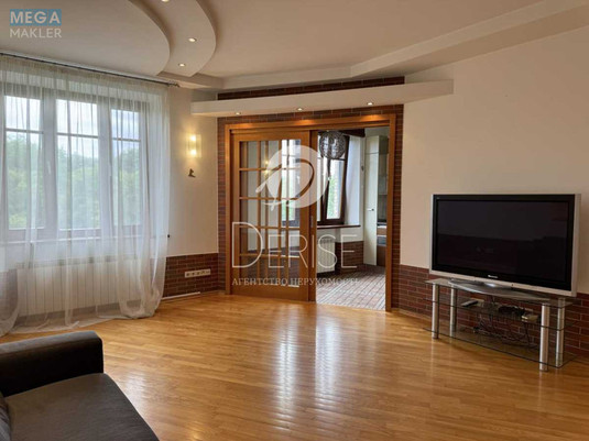 Продаж 3 кімнатної квартири (75/40/20), 5 пов. 5 пов. будинку, <a class="location-link" href="/kiev/" title="Недвижимость Київ">Київ</a>, <a class="location-link" href="/kiev/pecherskij/" title="Недвижимость Печерський район">Печерський р-н</a>, Ивана Мазепы ул., 4 (изображение 23)