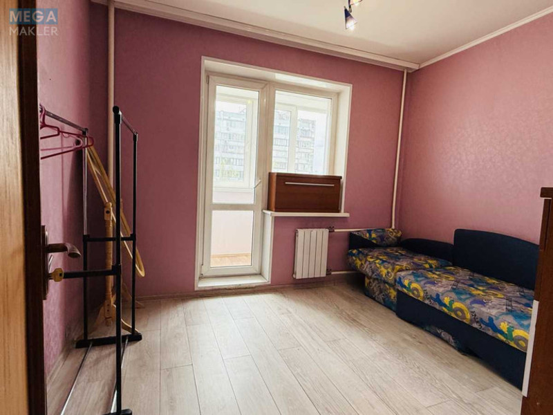 Продаж 3 кімнатної квартири (72/47/10), 5 пов. 10 пов. будинку, <a class="location-link" href="/kiev/" title="Недвижимость Київ">Київ</a>, <a class="location-link" href="/kiev/svyatoshinskij/" title="Недвижимость Святошинський район">Святошинський р-н</a>, Ірпінська вул., 62 (изображение 10)
