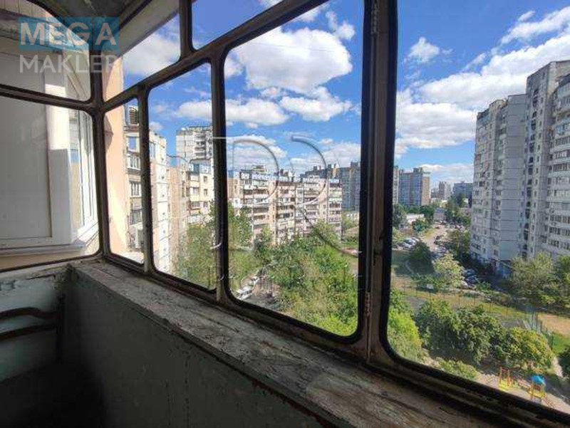 Продаж 3 кімнатної квартири (73/50/9), 8 пов. 9 пов. будинку, <a class="location-link" href="/kiev/" title="Недвижимость Київ">Київ</a>, <a class="location-link" href="/kiev/desnyanskij/" title="Недвижимость Деснянський район">Деснянський р-н</a>, Каштанова вулиця, 8 (изображение 11)