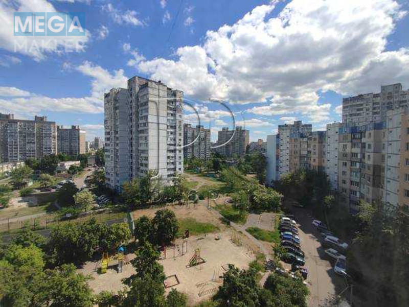 Продаж 3 кімнатної квартири (73/50/9), 8 пов. 9 пов. будинку, <a class="location-link" href="/kiev/" title="Недвижимость Київ">Київ</a>, <a class="location-link" href="/kiev/desnyanskij/" title="Недвижимость Деснянський район">Деснянський р-н</a>, Каштанова вулиця, 8 (изображение 16)