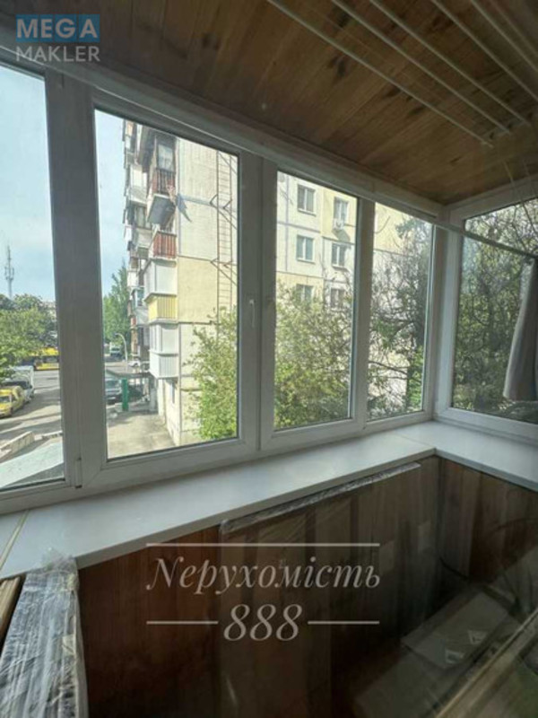 Продаж 2 кімнатної квартири (46/29/8,3), 2 пов. 5 пов. будинку, <a class="location-link" href="/kiev/" title="Недвижимость Київ">Київ</a>, <a class="location-link" href="/kiev/solomenskij/" title="Недвижимость Солом'янський район">Солом'янський р-н</a>, Солом`янська вул., 34 (изображение 3)