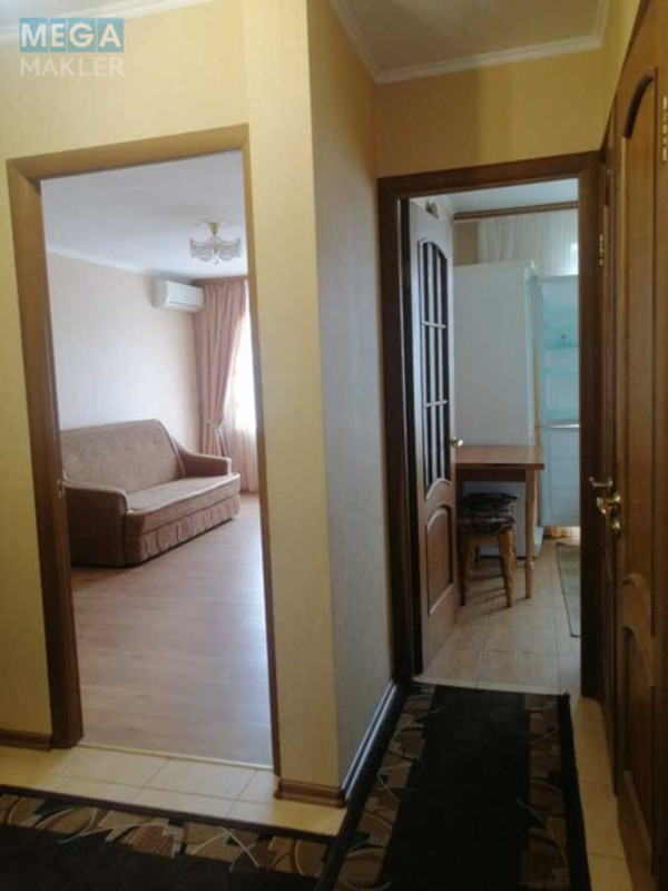 Оренда 1 кімнатної квартири, <a class="location-link" href="/kiev/" title="Недвижимость Київ">Київ</a>, <a class="location-link" href="/kiev/obolonskij/" title="Недвижимость Оболонський район">Оболонський р-н</a>, Героев Сталинграда просп., 43 (изображение 11)