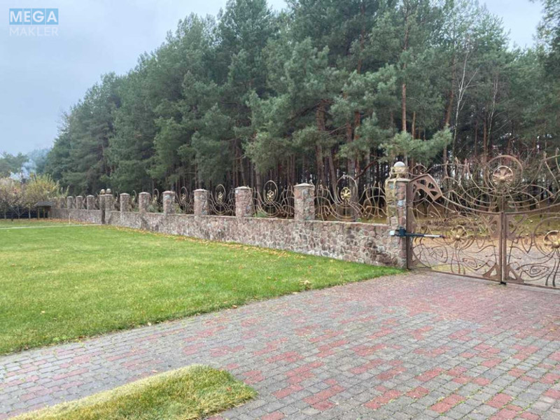 Продаж дома, 2&nbsp;поверху, 265&nbsp;кв.м, 5&nbsp;кімнат, ділянка 40&nbsp;соток, <a class="location-link" href="/kiev/" title="Недвижимость Київ">Київ</a>, <a class="location-link" href="/kiev/darnickij/" title="Недвижимость Дарницький район">Дарницький р-н</a>, Центральна вул. (изображение 19)