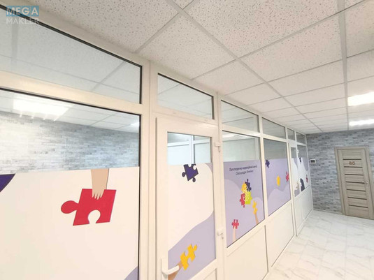 Продаж комерційної нерухомості, 57&nbsp;кв.м, под офис, <a class="location-link" href="/kiev/" title="Недвижимость Київ">Київ</a>, <a class="location-link" href="/kiev/darnickij/" title="Недвижимость Дарницький район">Дарницький р-н</a>, Євгена Харченка вул., 47 (изображение 12)