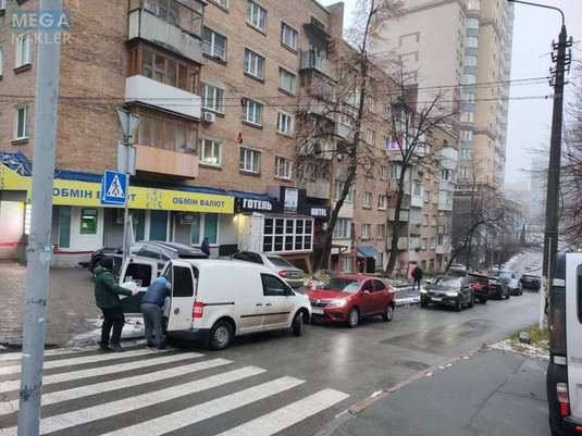 Продаж комерційної нерухомості, 152&nbsp;кв.м, под магазин, <a class="location-link" href="/kiev/" title="Недвижимость Київ">Київ</a>, <a class="location-link" href="/kiev/shevchenkovskij/" title="Недвижимость Шевченківський район">Шевченківський р-н</a>, Златоустовская ул., 51 (изображение 9)