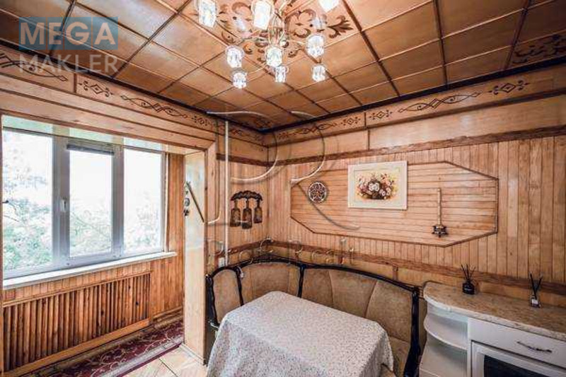 Продаж 3 кімнатної квартири (77/48/11), 6 пов. 9 пов. будинку, <a class="location-link" href="/kiev/" title="Недвижимость Київ">Київ</a>, <a class="location-link" href="/kiev/svyatoshinskij/" title="Недвижимость Святошинський район">Святошинський р-н</a>, Ушакова Миколи вулиця, 12 (изображение 11)