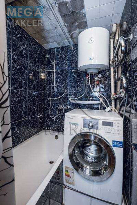 Продаж 3 кімнатної квартири (77/48/11), 6 пов. 9 пов. будинку, <a class="location-link" href="/kiev/" title="Недвижимость Київ">Київ</a>, <a class="location-link" href="/kiev/svyatoshinskij/" title="Недвижимость Святошинський район">Святошинський р-н</a>, Ушакова Миколи вулиця, 12 (изображение 17)
