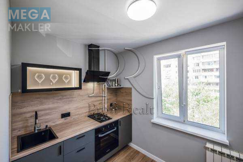 Продаж 1 кімнатної квартири (32/14/9), 5 пов. 9 пов. будинку, <a class="location-link" href="/kiev/" title="Недвижимость Київ">Київ</a>, <a class="location-link" href="/kiev/svyatoshinskij/" title="Недвижимость Святошинський район">Святошинський р-н</a>, Чорнобильська вулиця, 18 (изображение 7)