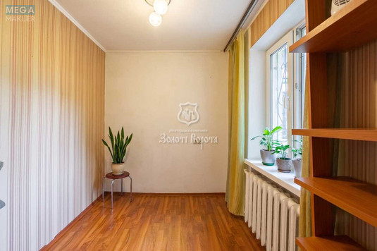 Продаж 2 кімнатної квартири (37,5/24/6,4), 1 пов. 5 пов. будинку, <a class="location-link" href="/kiev/" title="Недвижимость Київ">Київ</a>, <a class="location-link" href="/kiev/dneprovskij/" title="Недвижимость Дніпровський район">Дніпровський р-н</a>, Харківське шосе, 12 (изображение 5)