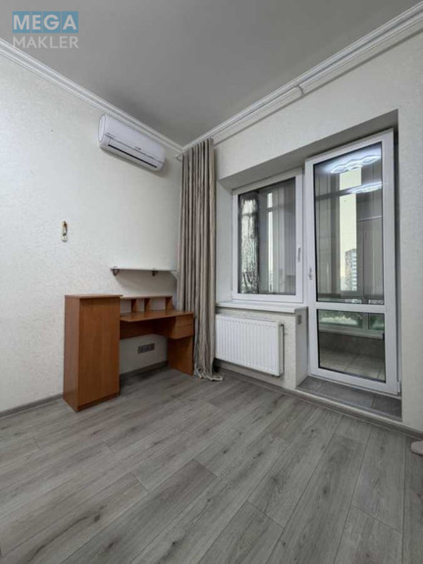 Оренда 1 кімнатної квартири, <a class="location-link" href="/kiev/" title="Недвижимость Київ">Київ</a>, <a class="location-link" href="/kiev/svyatoshinskij/" title="Недвижимость Святошинський район">Святошинський р-н</a>, Академіка Єфремова вул., 8а (изображение 4)