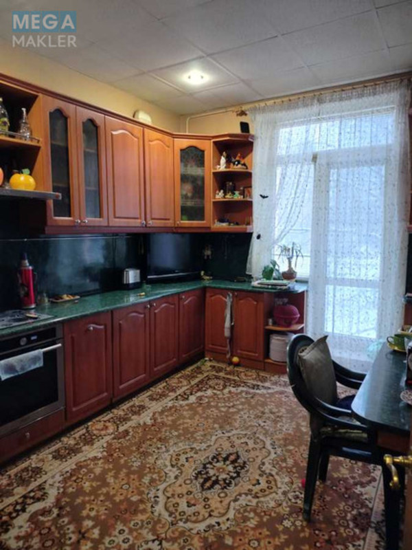 Оренда кімнати (підселення), <a class="location-link" href="/kiev/" title="Недвижимость Київ">Київ</a>, <a class="location-link" href="/kiev/pecherskij/" title="Недвижимость Печерський район">Печерський р-н</a>, Джона Маккейна вул., 18 (изображение 7)