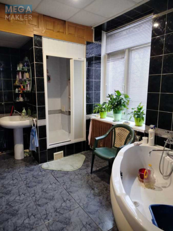 Оренда кімнати (підселення), <a class="location-link" href="/kiev/" title="Недвижимость Київ">Київ</a>, <a class="location-link" href="/kiev/pecherskij/" title="Недвижимость Печерський район">Печерський р-н</a>, Джона Маккейна вул., 18 (изображение 9)