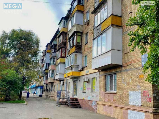 Оренда комерційної нерухомості, 145&nbsp;кв.м, под магазин, <a class="location-link" href="/kiev/" title="Недвижимость Київ">Київ</a>, <a class="location-link" href="/kiev/dneprovskij/" title="Недвижимость Дніпровський район">Дніпровський р-н</a>, Юрія Гагаріна просп., 9 (изображение 4)