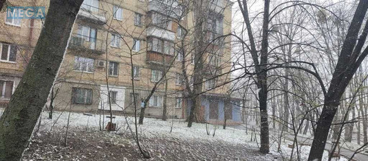 Продаж 2 кімнатної квартири (45/29/6), 1 пов. 5 пов. будинку, <a class="location-link" href="/kiev/" title="Недвижимость Київ">Київ</a>, <a class="location-link" href="/kiev/solomenskij/" title="Недвижимость Солом'янський район">Солом'янський р-н</a>, Юлиуса Фучика ул., 17 (изображение 6)