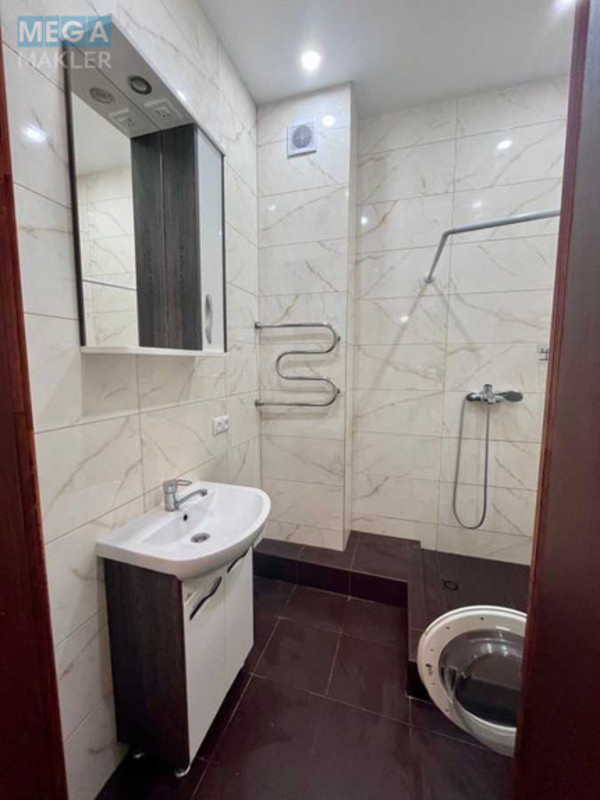 Оренда 1 кімнатної квартири, <a class="location-link" href="/kiev/" title="Недвижимость Київ">Київ</a>, <a class="location-link" href="/kiev/dneprovskij/" title="Недвижимость Дніпровський район">Дніпровський р-н</a>, Комбинатная ул., 25 (изображение 8)