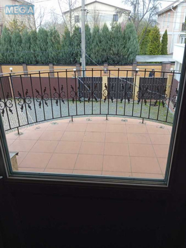 Продаж дома, 3&nbsp;поверху, 346&nbsp;кв.м, 8&nbsp;кімнат, ділянка 6&nbsp;соток, <a class="location-link" href="/kiev/" title="Недвижимость Київ">Київ</a>, <a class="location-link" href="/kiev/shevchenkovskij/" title="Недвижимость Шевченківський район">Шевченківський р-н</a>, Академика Туполева ул. (изображение 3)