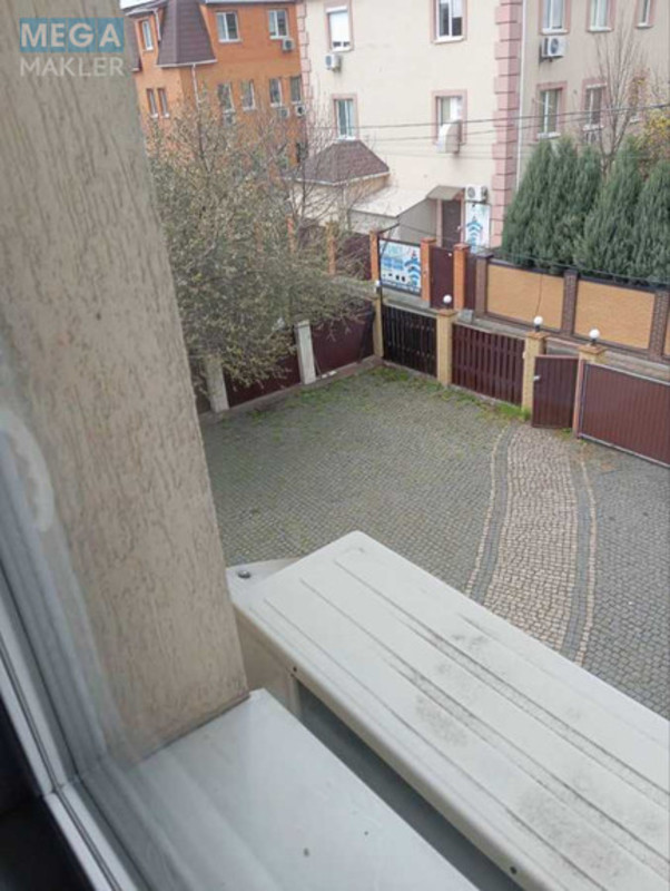Продаж дома, 3&nbsp;поверху, 346&nbsp;кв.м, 8&nbsp;кімнат, ділянка 6&nbsp;соток, <a class="location-link" href="/kiev/" title="Недвижимость Київ">Київ</a>, <a class="location-link" href="/kiev/shevchenkovskij/" title="Недвижимость Шевченківський район">Шевченківський р-н</a>, Академика Туполева ул. (изображение 4)
