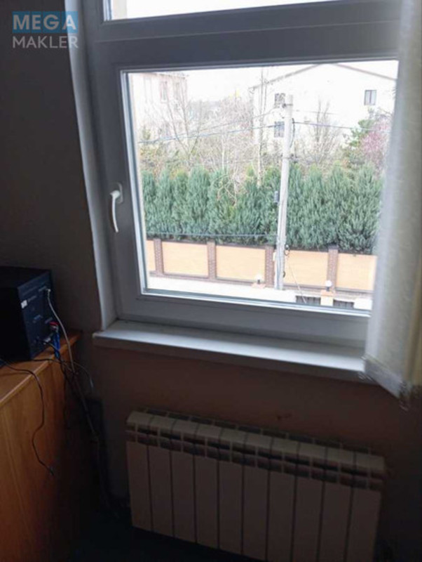 Продаж дома, 3&nbsp;поверху, 346&nbsp;кв.м, 8&nbsp;кімнат, ділянка 6&nbsp;соток, <a class="location-link" href="/kiev/" title="Недвижимость Київ">Київ</a>, <a class="location-link" href="/kiev/shevchenkovskij/" title="Недвижимость Шевченківський район">Шевченківський р-н</a>, Академика Туполева ул. (изображение 6)