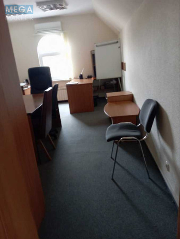 Продаж дома, 3&nbsp;поверху, 346&nbsp;кв.м, 8&nbsp;кімнат, ділянка 6&nbsp;соток, <a class="location-link" href="/kiev/" title="Недвижимость Київ">Київ</a>, <a class="location-link" href="/kiev/shevchenkovskij/" title="Недвижимость Шевченківський район">Шевченківський р-н</a>, Академика Туполева ул. (изображение 7)