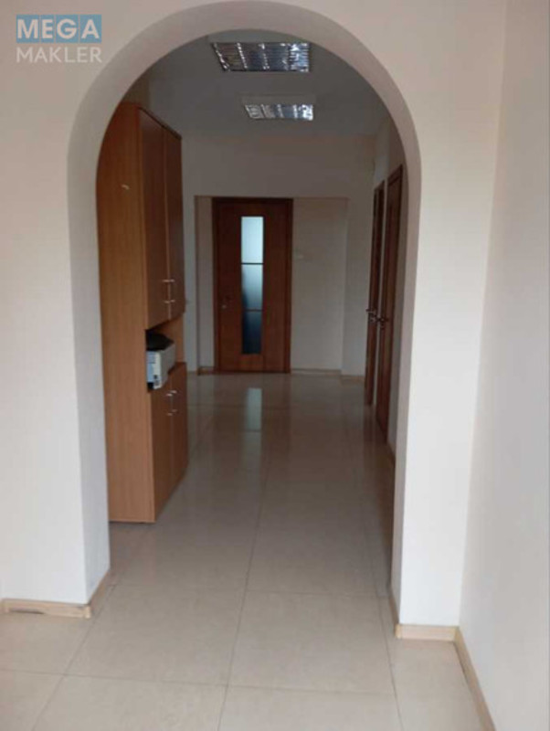 Продаж дома, 3&nbsp;поверху, 346&nbsp;кв.м, 8&nbsp;кімнат, ділянка 6&nbsp;соток, <a class="location-link" href="/kiev/" title="Недвижимость Київ">Київ</a>, <a class="location-link" href="/kiev/shevchenkovskij/" title="Недвижимость Шевченківський район">Шевченківський р-н</a>, Академика Туполева ул. (изображение 12)