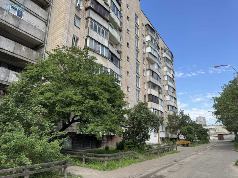 Продаж 1 кімнатної квартири (34,6/19,9/6,5), 4 пов. 9 пов. будинку, <a class="location-link" href="/kiev/" title="Недвижимость Київ">Київ</a>, <a class="location-link" href="/kiev/svyatoshinskij/" title="Недвижимость Святошинський район">Святошинський р-н</a>, Генерала Наумова ул., 19 (изображение 20)