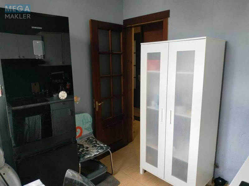 Продаж 2 кімнатної квартири (48,6/28,3/7,6), 4 пов. 5 пов. будинку, <a class="location-link" href="/kiev/" title="Недвижимость Київ">Київ</a>, <a class="location-link" href="/kiev/goloseevskij/" title="Недвижимость Голосіївський район">Голосіївський р-н</a>, Васильківська вул., 11/11 (изображение 3)