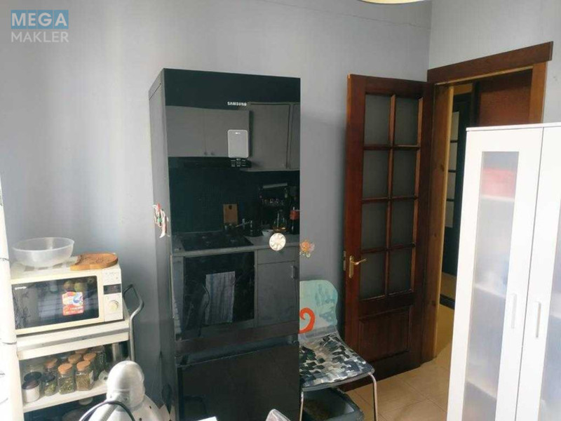 Продаж 2 кімнатної квартири (48,6/28,3/7,6), 4 пов. 5 пов. будинку, <a class="location-link" href="/kiev/" title="Недвижимость Київ">Київ</a>, <a class="location-link" href="/kiev/goloseevskij/" title="Недвижимость Голосіївський район">Голосіївський р-н</a>, Васильківська вул., 11/11 (изображение 4)