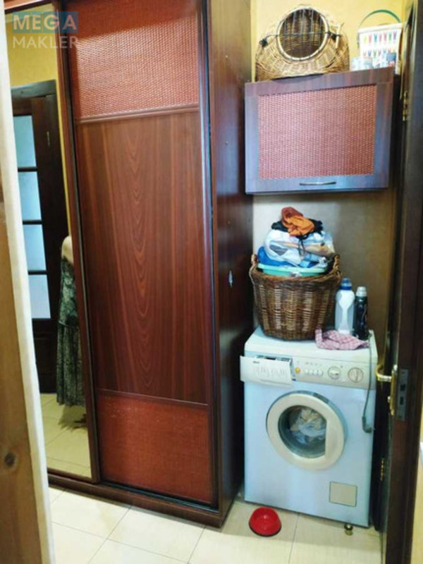 Продаж 2 кімнатної квартири (48,6/28,3/7,6), 4 пов. 5 пов. будинку, <a class="location-link" href="/kiev/" title="Недвижимость Київ">Київ</a>, <a class="location-link" href="/kiev/goloseevskij/" title="Недвижимость Голосіївський район">Голосіївський р-н</a>, Васильківська вул., 11/11 (изображение 8)