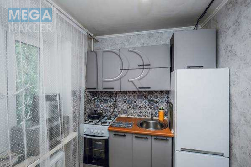 Продаж 3 кімнатної квартири (56/41/6), 1 пов. 5 пов. будинку, <a class="location-link" href="/kiev/" title="Недвижимость Київ">Київ</a>, <a class="location-link" href="/kiev/solomenskij/" title="Недвижимость Солом'янський район">Солом'янський р-н</a>, Білецького Академіка вулиця, 9Б (изображение 2)