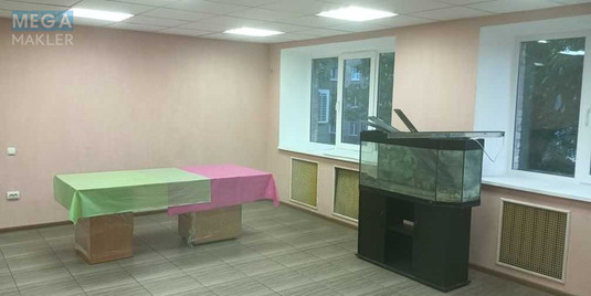 Продаж окремої будівлі/побудови, 257&nbsp;кв.м, <a class="location-link" href="/kiev/" title="Недвижимость Київ">Київ</a>, <a class="location-link" href="/kiev/svyatoshinskij/" title="Недвижимость Святошинський район">Святошинський р-н</a>, Гната Юри вул., 9 (изображение 9)