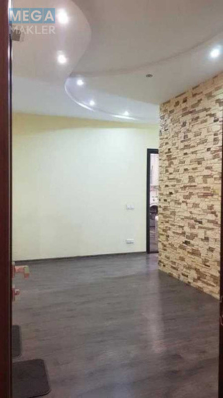 Оренда 2 кімнатної квартири, <a class="location-link" href="/kiev/" title="Недвижимость Київ">Київ</a>, <a class="location-link" href="/kiev/goloseevskij/" title="Недвижимость Голосіївський район">Голосіївський р-н</a>, Голосіївська вул., 13Б (изображение 7)