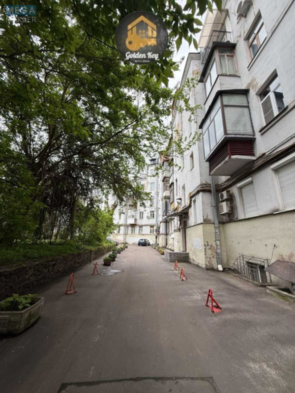 Оренда 5 кімнатної квартири, <a class="location-link" href="/kiev/" title="Недвижимость Київ">Київ</a>, <a class="location-link" href="/kiev/pecherskij/" title="Недвижимость Печерський район">Печерський р-н</a>, Академіка Богомольця вул., 5 (изображение 23)