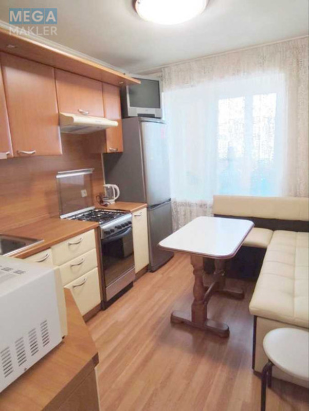 Продаж 1 кімнатної квартири (39,2/19/8,5), 14 пов. 14 пов. будинку, <a class="location-link" href="/kiev/" title="Недвижимость Київ">Київ</a>, <a class="location-link" href="/kiev/solomenskij/" title="Недвижимость Солом'янський район">Солом'янський р-н</a>, Валерія Лобановського просп., 39а (изображение 4)