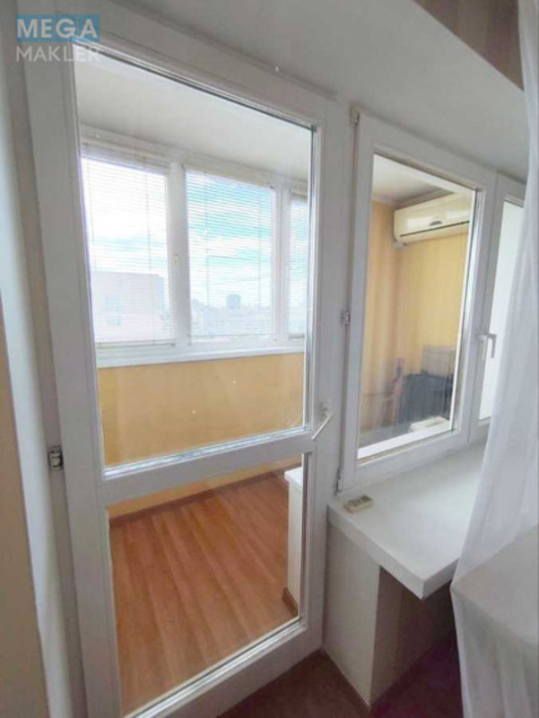 Продаж 1 кімнатної квартири (39,2/19/8,5), 14 пов. 14 пов. будинку, <a class="location-link" href="/kiev/" title="Недвижимость Київ">Київ</a>, <a class="location-link" href="/kiev/solomenskij/" title="Недвижимость Солом'янський район">Солом'янський р-н</a>, Валерія Лобановського просп., 39а (изображение 5)