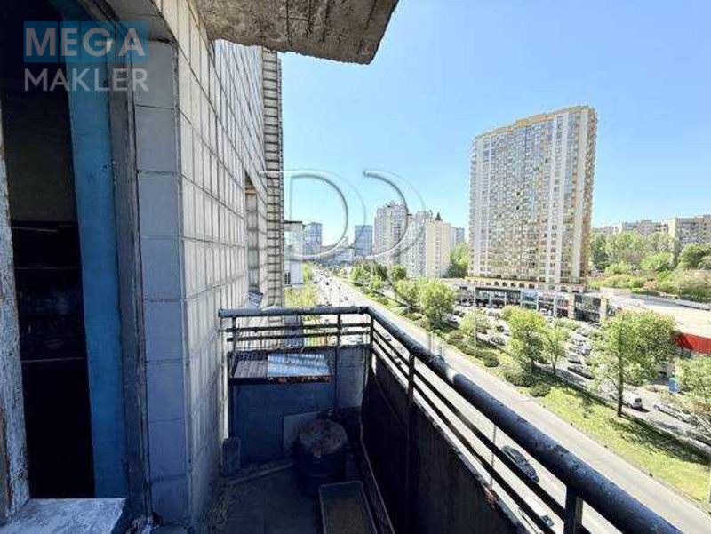 Продаж 3 кімнатної квартири (69/40/8), 9 пов. 9 пов. будинку, <a class="location-link" href="/kiev/" title="Недвижимость Київ">Київ</a>, <a class="location-link" href="/kiev/goloseevskij/" title="Недвижимость Голосіївський район">Голосіївський р-н</a>, Голосіївський проспект, 25 (изображение 3)