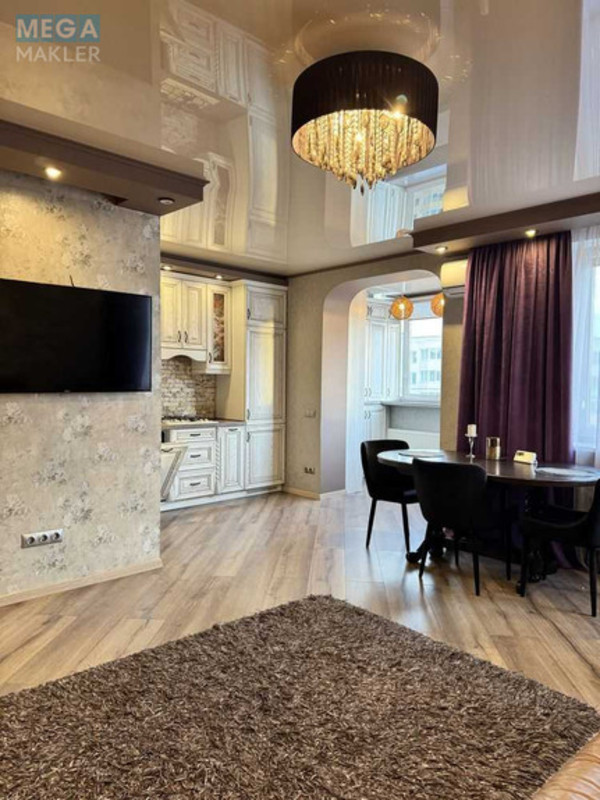 Продаж 3 кімнатної квартири (82/46/8), 10 пов. 11 пов. будинку, <a class="location-link" href="/sofievskaya-borshagovka/" title="Недвижимость Софіївська Борщагівка">Софіївська Борщагівка</a>, Лесі Українки, 20 (изображение 3)