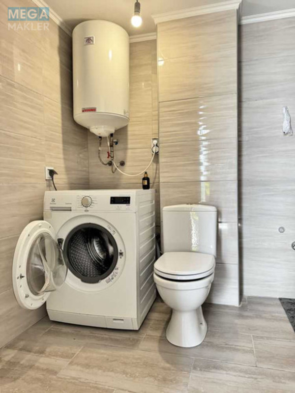 Продаж 2 кімнатної квартири (71/?/23), 4 пов. 4 пов. будинку, <a class="location-link" href="/petropavlovskaya-borshagovka/" title="Недвижимость Петропавлівська Борщагівка">Петропавлівська Борщагівка</a>, Бульвар Дружби, 2 (изображение 12)