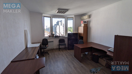 Продаж 4 кімнатної квартири (100/55/17), 15 пов. 17 пов. будинку, <a class="location-link" href="/kiev/" title="Недвижимость Київ">Київ</a>, <a class="location-link" href="/kiev/goloseevskij/" title="Недвижимость Голосіївський район">Голосіївський р-н</a>, пр. Лобановського 126-Г ( <img src="https://megamakler.com.ua/metro/0000ff.gif" alt="" class="metro" /> м. Демеевская ) (изображение 2)